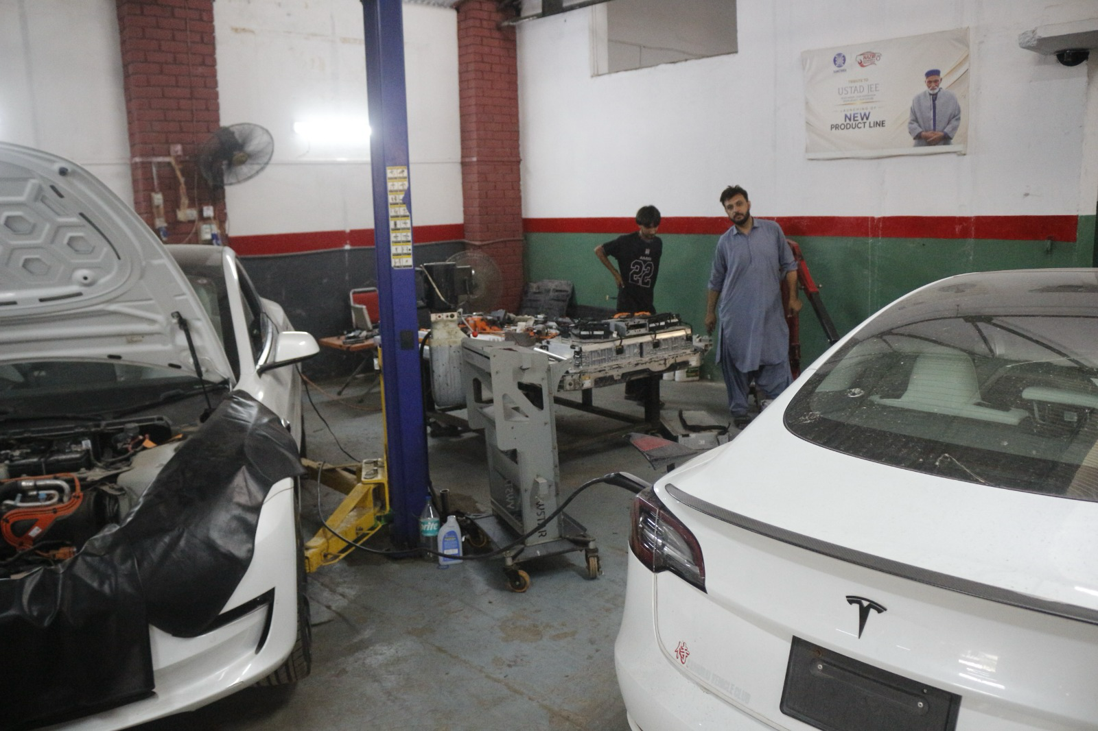 EV work bay